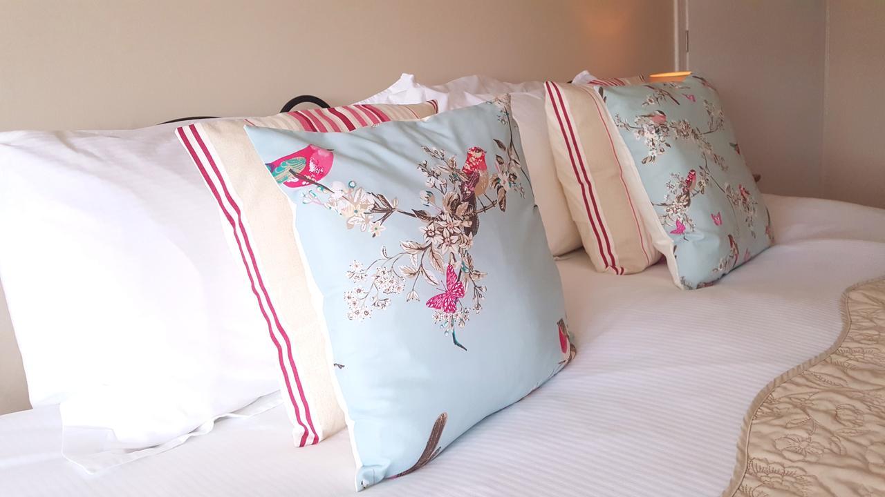 Couette-café Schooner Point 4*